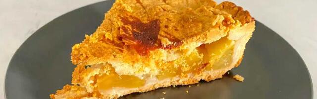 I tried apple pie recipes from Gordon Ramsay, Ree Drummond, and Alton Brown. There was only one I wouldn't make again.