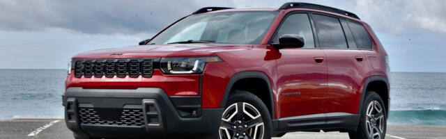 Jeep's 2026 Cherokee Looks Like An XJ But Drives Like Every Other Hybrid Crossover