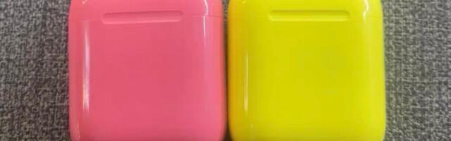 Apple Tested AirPods in Bright Colors