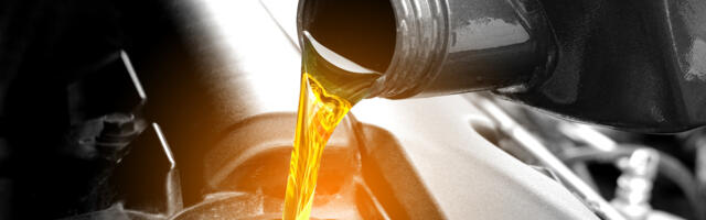 Synthetic Vs. Mineral Oil: What's The Difference In How They Perform?