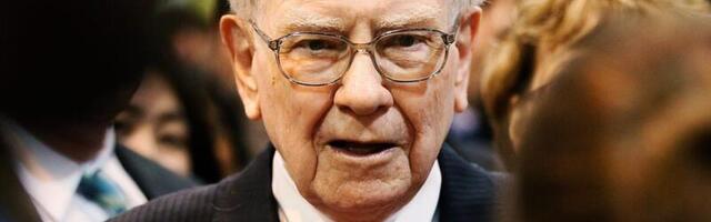 I was in the room when Warren Buffett said he was stepping down. The mood went from shock and disbelief to gratitude.
