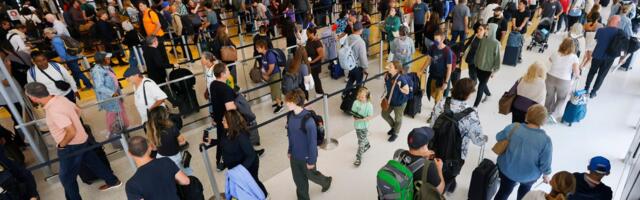 Airport Security Lines Are Ridiculously Long. Check the Wait Time Before You Leave