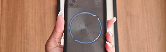 I tried turning the Red Magic 11S Pro into a handheld console, and it almost worked too well