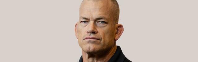 Retired Navy SEAL Jocko Willink shares 5 go-to exercises to get stronger and live longer with minimal equipment