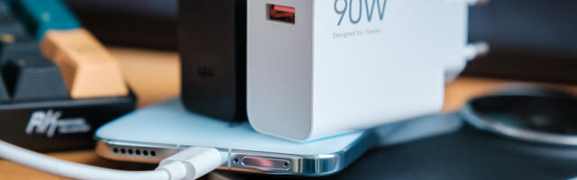 The first Android flagships with 100W universal fast charging are coming