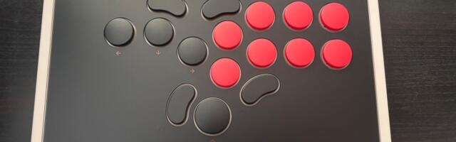 The 8BitDo Arcade Controller is a great introduction to leverless fighting game controllers