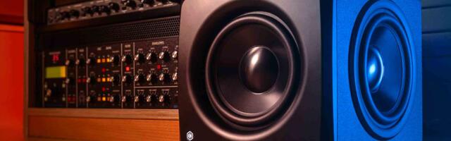 This new ‘smallest’ subwoofer packs deep bass into a 10-inch cube – 1 driver, 2 radiators, 25Hz, 200W of power