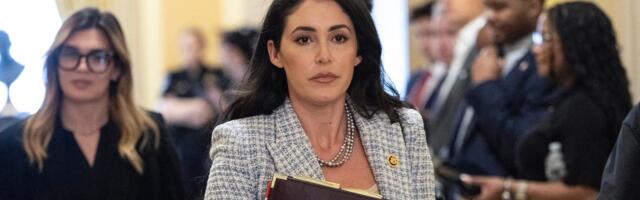 Why the latest effort to ban stock trading in Congress is falling flat