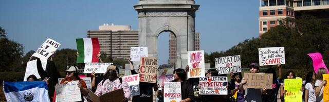 We Learned How to Share Info About ICE and Police Raids on Apps Like Ring Neighbors