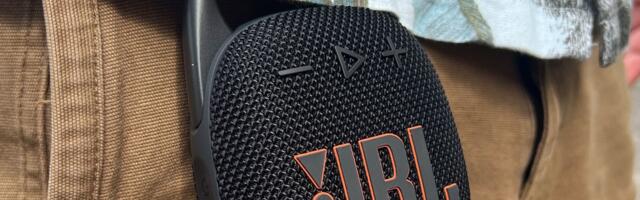 JBL’s Rad Clip-On Bluetooth Speaker Is $20 Off