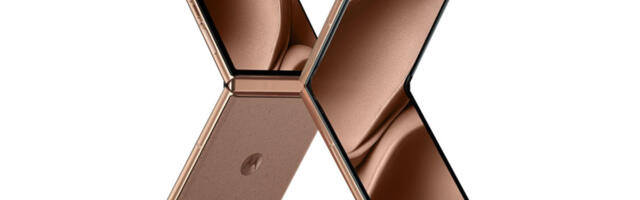 Motorola gives a hot cocoa-colored finish to the Razr Plus (2024)