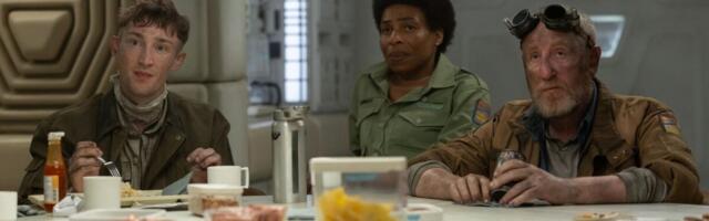 ‘Alien: Earth’ Showrunner Discusses the Timing of His Mini ‘Alien’ Movie, Plus That Huge Twist