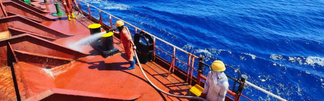 How Big Is The Crew On A Cargo Ship?