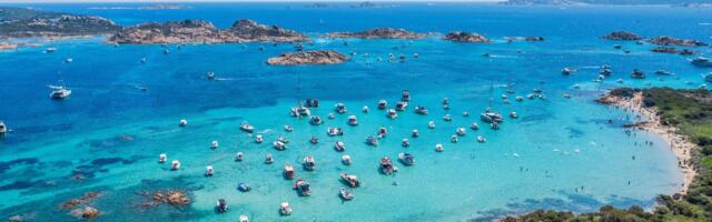 Why are digital nomads critical of Sardinia’s plan to lure new residents?