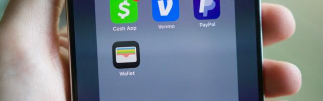 How to use Apple Pay on PS5
