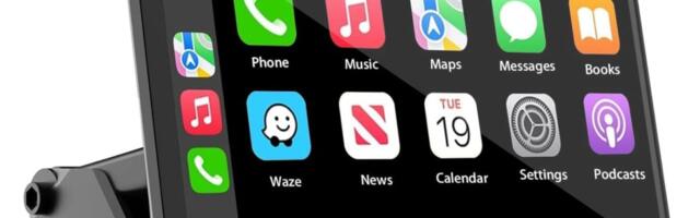 This Portable Wireless CarPlay Screen Is 44% Off, Amazon Is Clearing Out Stock Once and For All