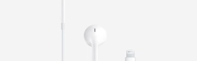 iPhones won’t come with headphones or power adapters in the box from now on