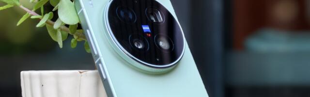 vivo X300 Ultra Victory Green hands-on