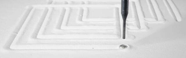 MIT researchers demonstrate a new technique for rapid 3D printing using scrap metal and beds of sand-like glass beads