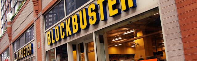 Dozens of stores you once loved that don't exist anymore