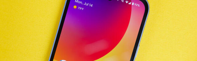 Google may finally let you boot At a Glance from your Pixel home screen (Updated: Confirmed)