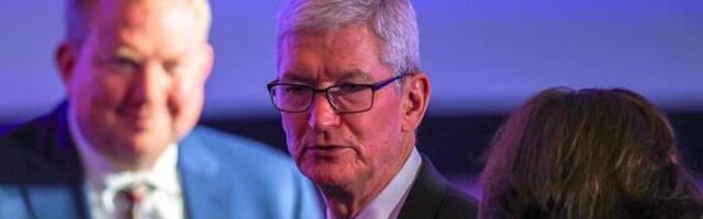 Apple’s Cook, BlackRock’s Fink among CEO guests at Xi dinner