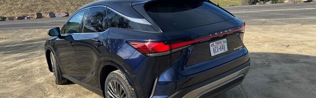 Lexus debuts pricey plug-in SUV