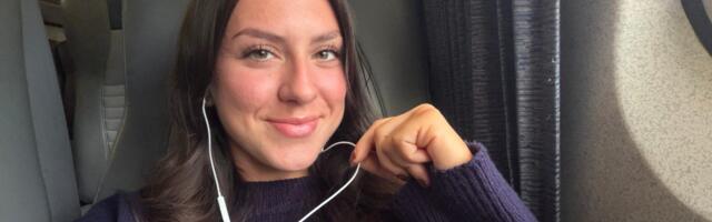 I took a 5-hour Amtrak ride with a backpack and carry-on. Here are 5 things I'm glad I brought and 3 I wish I'd packed.