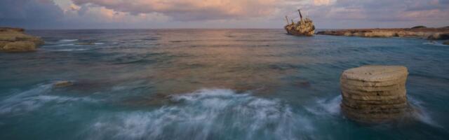 In 1707, a British fleet returning from Gibraltar smashed into the rocks of the Scilly Isles and lost nearly 2,000 sailors in a single night, because the navigators had no reliable way to measure longitude at sea — and the disaster is what pushed Parliament to offer the £20,000 prize that a Yorkshire carpenter named John Harrison would spend 46 years chasing with a clock