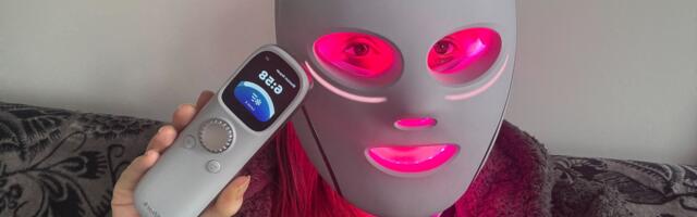 I’m halfway through testing the Shark Cryoglow, and I’m already completely sold on this puffy eye-busting LED face mask