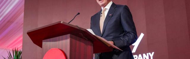 Eli Lilly CEO says he has 'at least 1 or 2 AIs running' during every meeting he's in