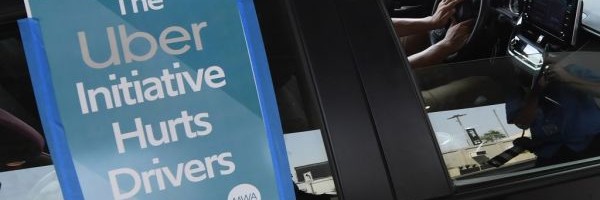 Uber drivers sue company alleging coercive Prop 22 advertising