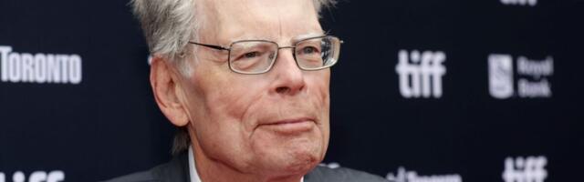Stephen King posts his 2-line review of Obsession