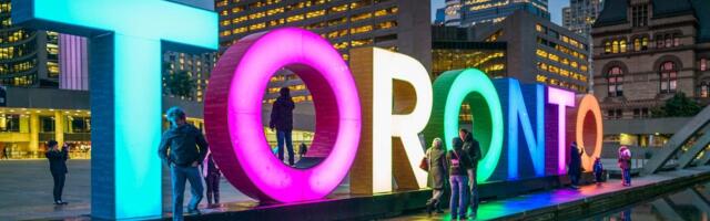 I was born and raised in Toronto. Here are the 8 mistakes I always see tourists make when they visit.
