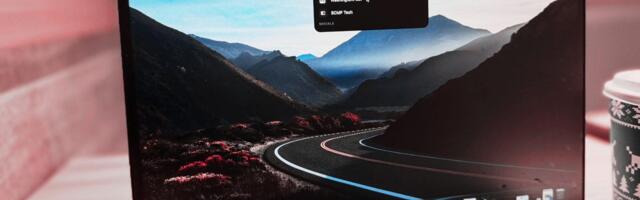 I found an app that turns the worst of MacBook’s design into a browsing relief