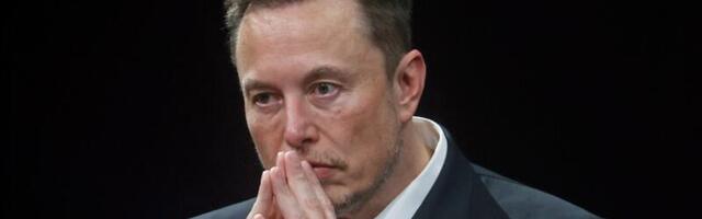 Elon Musk Agrees With Tweet Saying Americans Aren’t Smart Enough for Tech Jobs