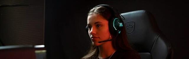 Total gaming immersion and pinpoint accuracy with the JBL Quantum 910 Wireless headset