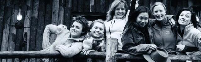 A Cave System Is Hiding a Deadly Secret in This Claustrophobic, Dread-Infused Horror Movie A Cave System Is Hiding a Deadly Secret in This Claustrophobic, Dread-Infused Horror Movie