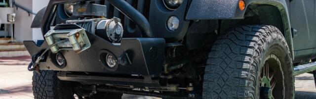 5 Handy Uses For The AUX Switches On Your Jeep Wrangler