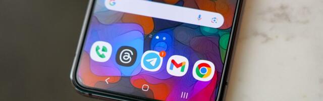 Pixel Owner Finally Tries Gestures and Instantly Mindblown
