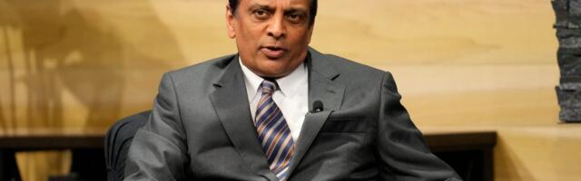 FedEx's CEO explains why regular humanoid robots can't get the job done in its warehouses