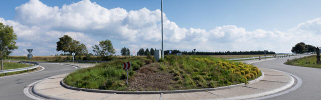 Is There A Speed Limit In A Roundabout If There Are No Signs?