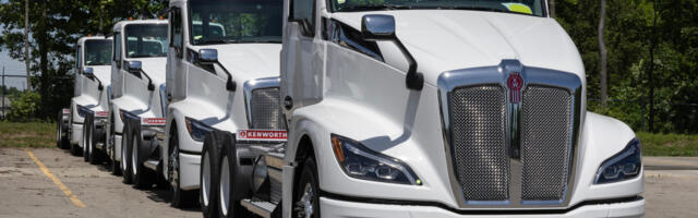Is The Kenworth T680 A Good Truck To Buy? Here's What Long-Haul Drivers Have To Say