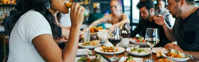 Restaurants are forcing us to put phones away, and I’m not complaining