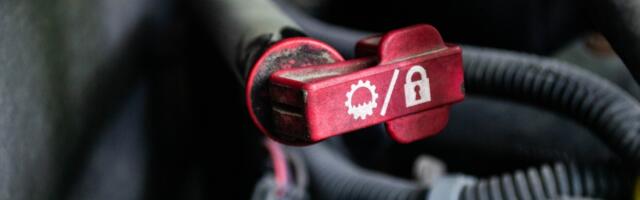 How To Check Your Transmission Fluid Level (And How Often You Should)