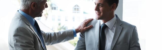 A single standout trait — good looks, an impressive job title, the voice of authority — tends to bleed into how we judge everything else about someone. This ‘halo effect’, first measured by Thorndike in 1920, still shapes hiring decisions, courtrooms and first impressions