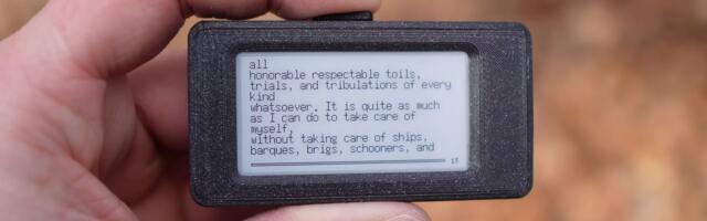 The world's smallest ereader fits in the palm of your hand — and you can make your own for less than $50