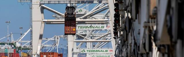 How Democrats are making a billion-dollar push to decarbonize California’s ports amid Trump’s return