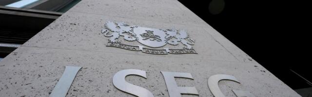 Data and publishing stocks deepen slump on AI threat