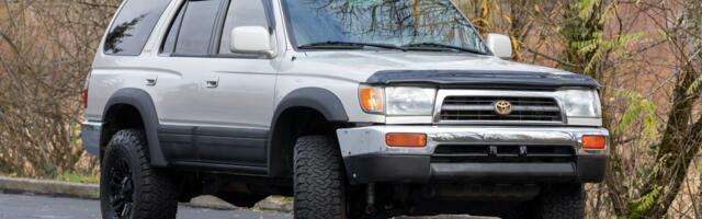 This Is Why Some Drivers Believe Older 4Runners Are Better Than New Ones